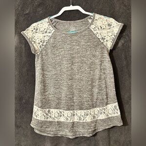 Faded Glory Women’s Grey Lace Extra Large T-Shirt